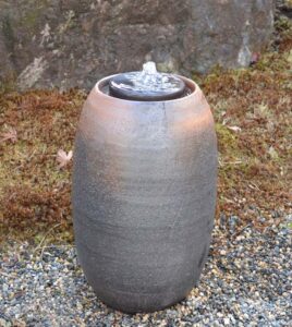 水琴 ページ 楽天市場】水琴窟 信楽焼 光の琴音200LED 青古信楽 水琴窟
